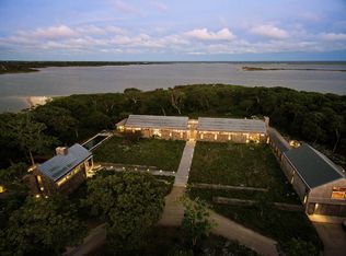 33 Boldwater Rd, Edgartown, MA 02539