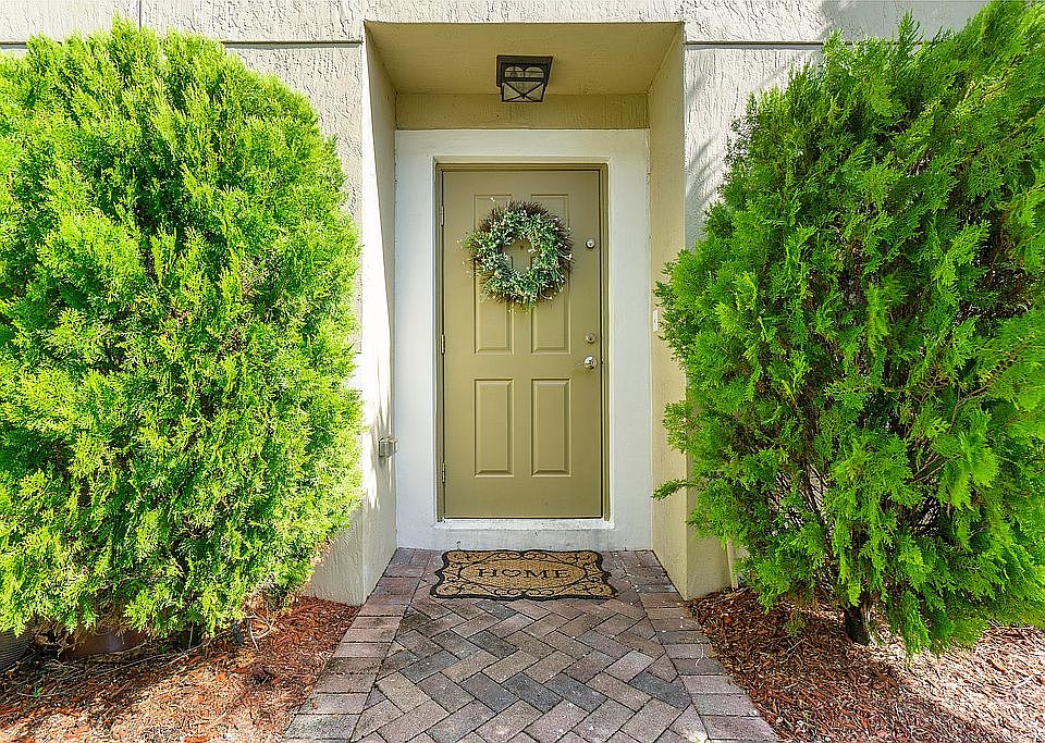 1st image of 5921 Glasgow Way