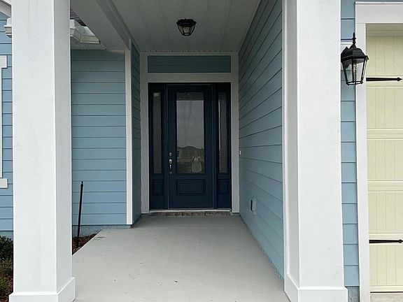3rd image of 141 Tartan Ct