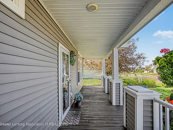 5th image of 57 Lilac Ln