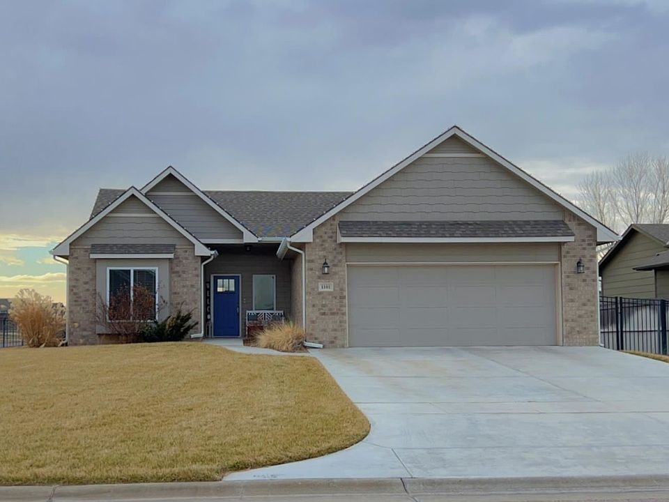 1st image of 1101 N Lake Edge Dr