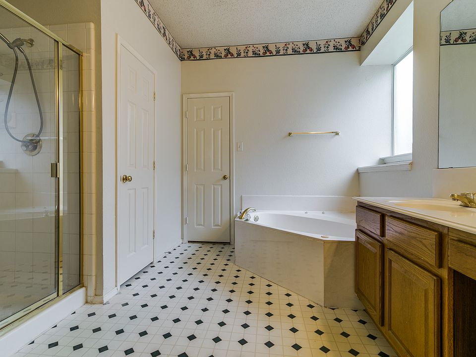 1st image of 2309 Granbury Dr