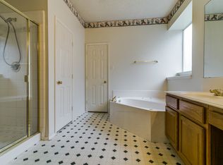 2309 Granbury Dr, Mesquite, TX 75150
