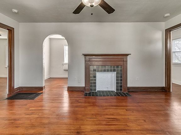 4th image of 1006 NW 35th St