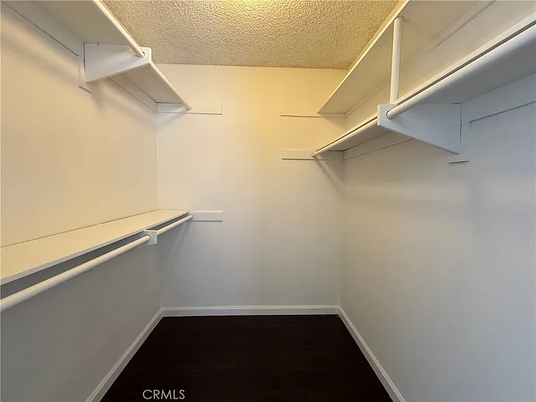 21200 Fibre Ct — Photo 16