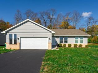 819 Acadia St, Roscoe, IL 61073