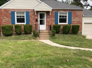 4 Marblehead Dr, Saint Louis, MO 63144