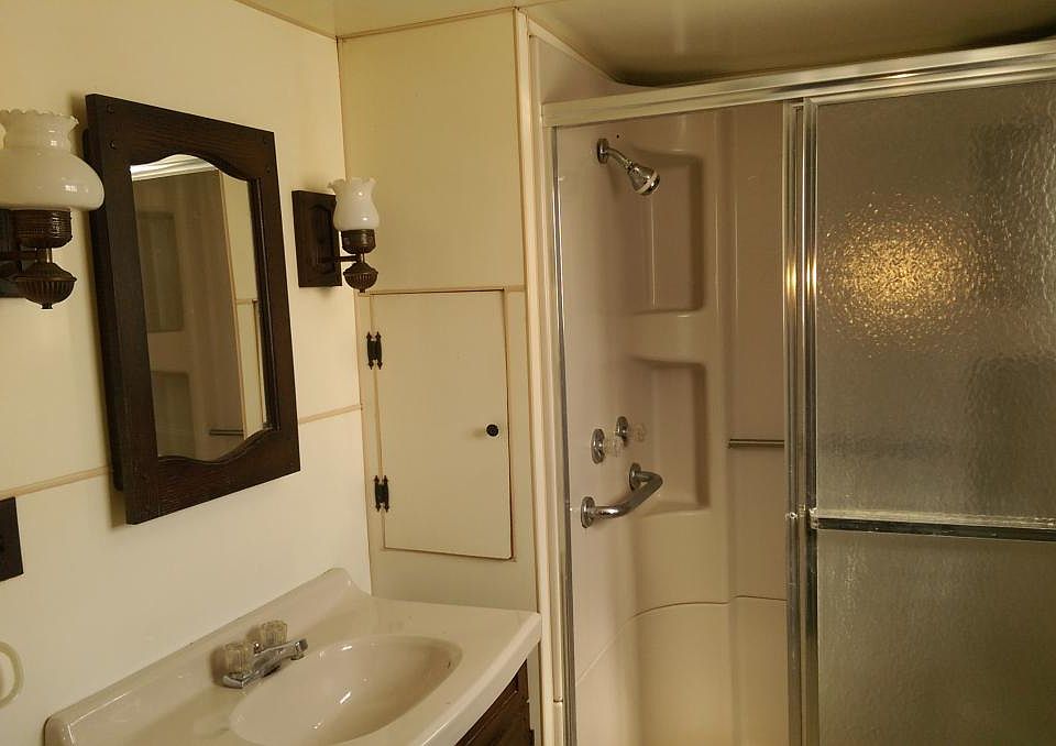 2nd image of 3811 Superior St #1