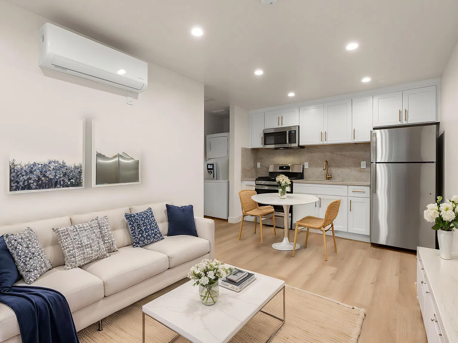 1 bed, 350 sqft, $2,200 — Photo 3