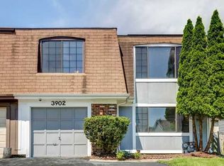 3902 Sandpiper Dr, Hanover Park, IL