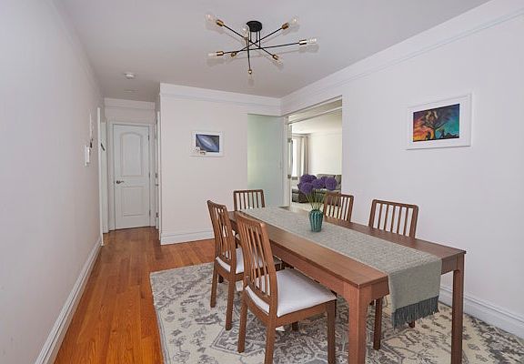 4th image of 402 E 74th St APT 4G