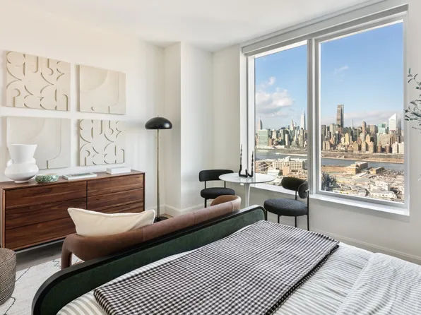 23-15 44th Road image 2 of 21