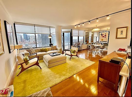 4th image of 418 E 59th St APT 18A