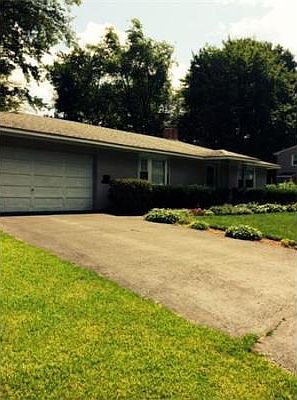3rd image of 91 Azalea Dr