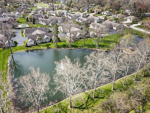 4th image of 160 Edinburgh Village Dr