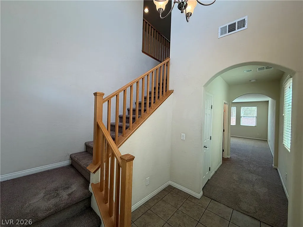 3 bed, 2.5 bath, 1991 sqft, $2,295 — Photo 2