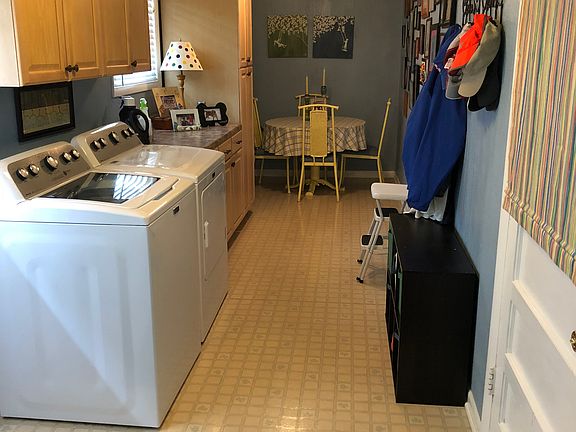 Large laundry /mud room