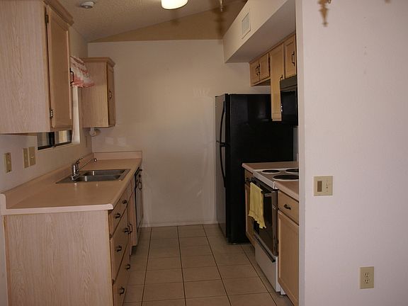 4th image of 18023 N 136th Way