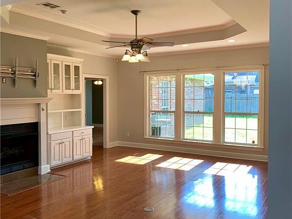 5th image of 5913 Bocage Dr