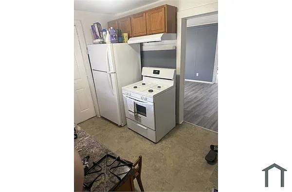 Building Photo - 506 S Joliet St #1