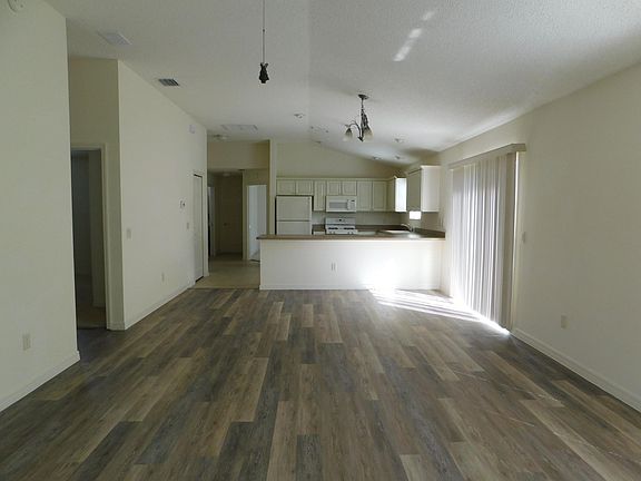 3rd image of 2351 Camden Ter