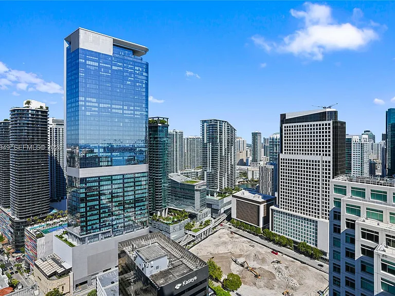 950 Brickell Bay Dr #4101 — Photo 27