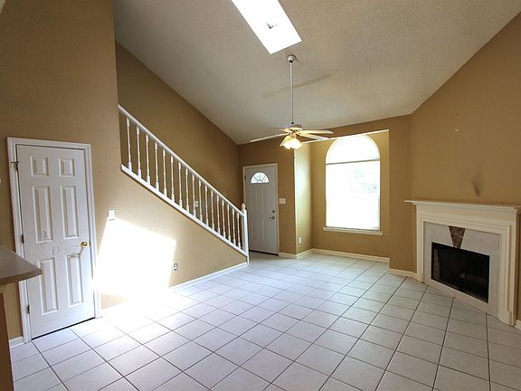 4th image of 2500 Nugget Ln