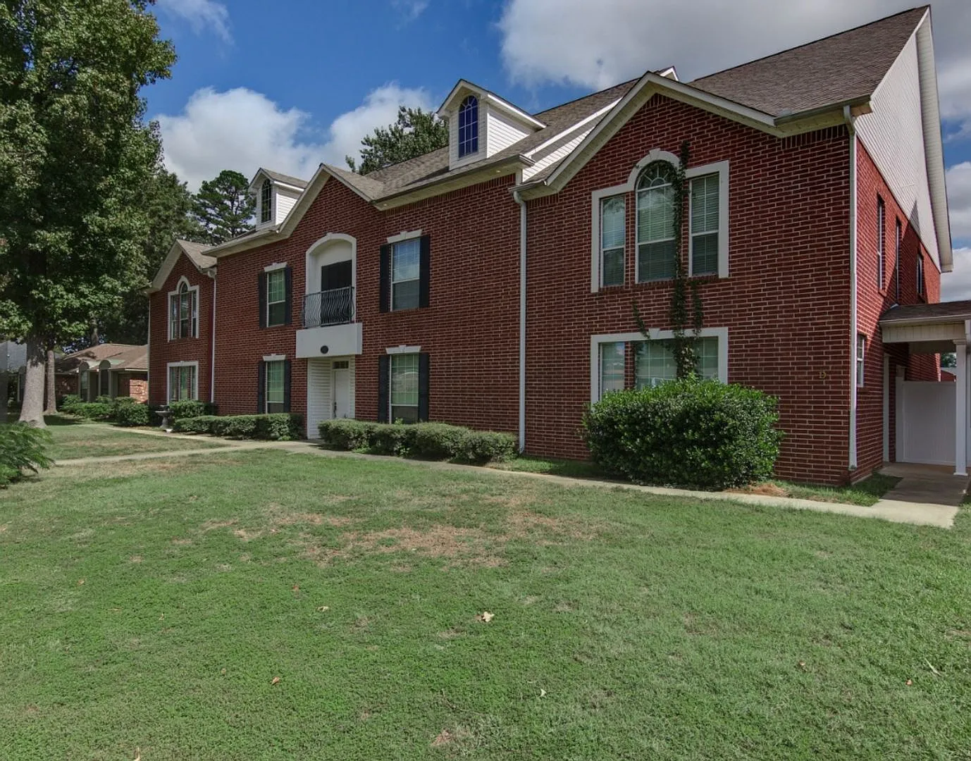 Pleasant Grove Townhouse for rent! — Photo 2