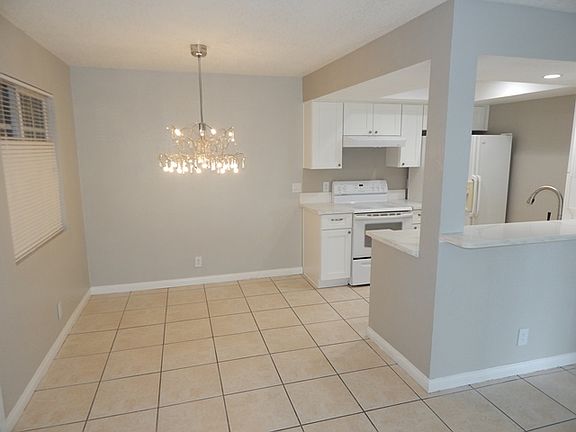 4th image of 2835 C St Unit 4