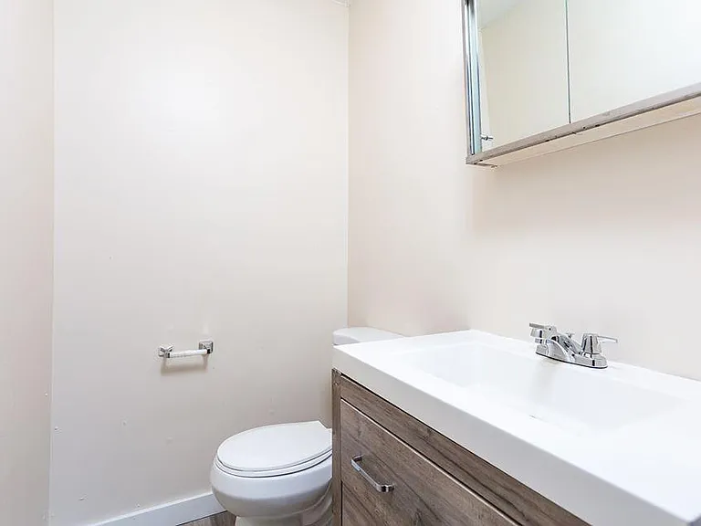 1433 Willard Ave — Photo 7