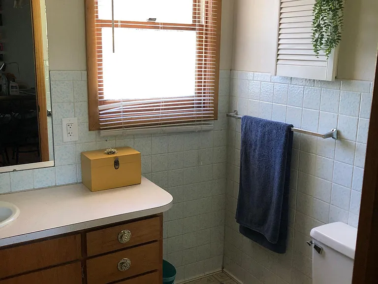 618 E Myrtle St #B — Photo 5