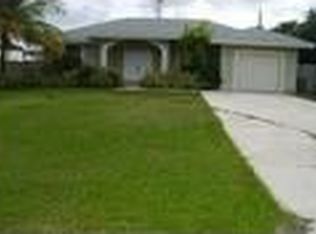 5108 Pine Tree Dr, Delray Beach, FL 33484