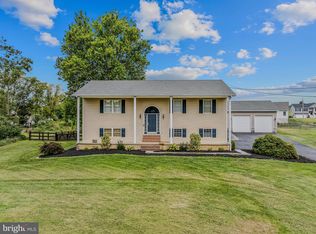 175 Willis Dr, Bunker Hill, WV 25413