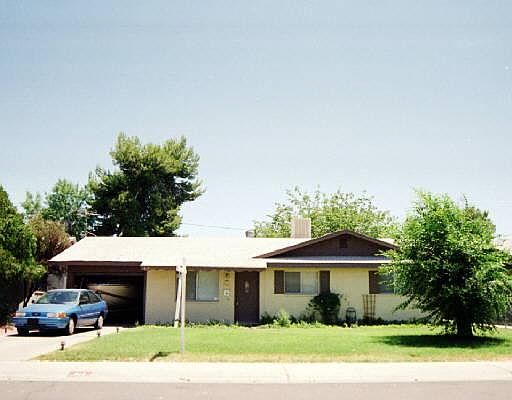 1st image of 817 W 17TH Place #WOW!