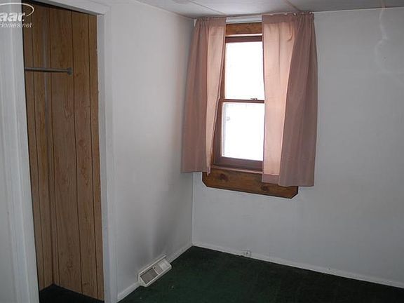 4th image of 16122 Knobhill Dr