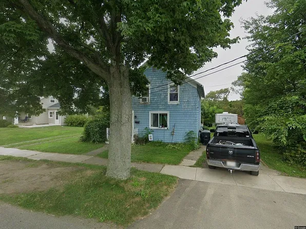 91 Jefferson St, Westfield, NY 14787