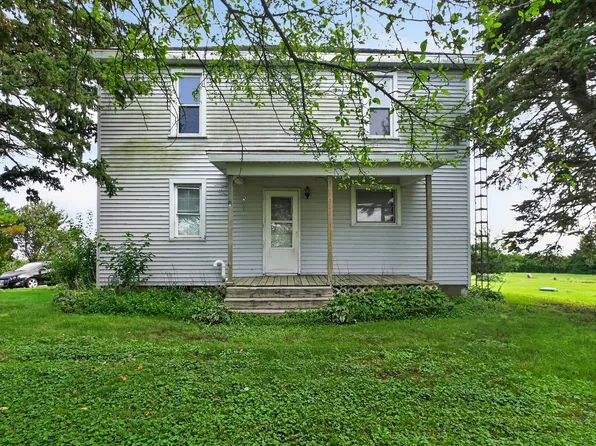 1112 N 33rd Rd, Utica, IL 61373