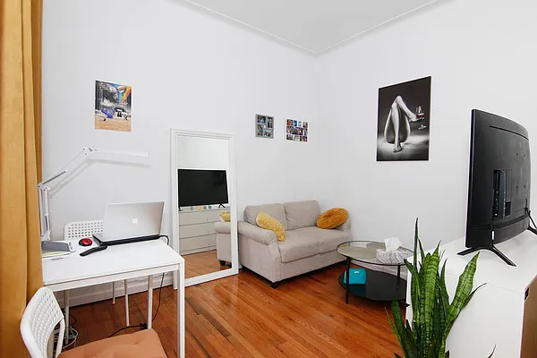 Rented by Modern Spaces | media 2