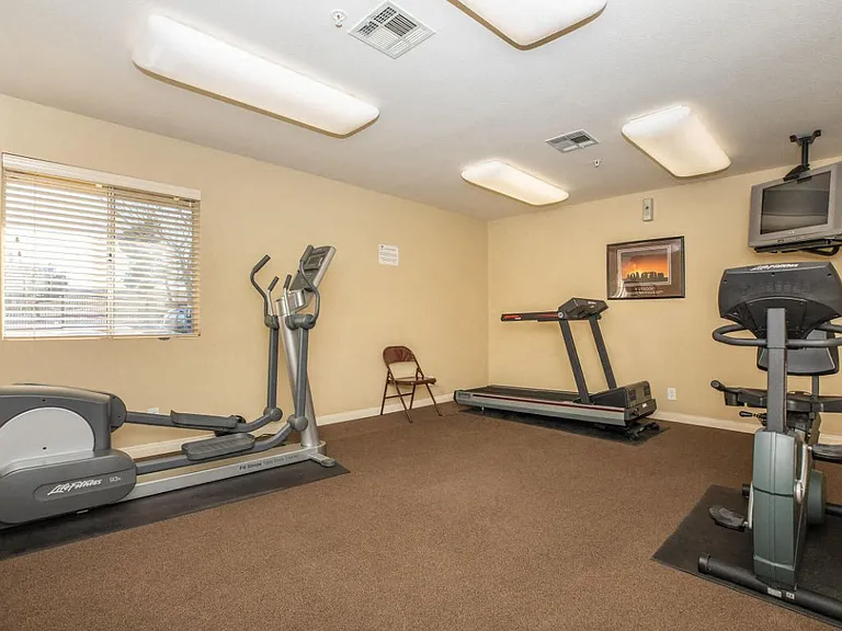 Desert Heights Apartment Homes — Photo 20