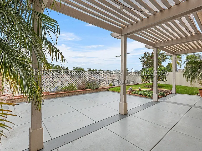953 Gallery Dr — Photo 33
