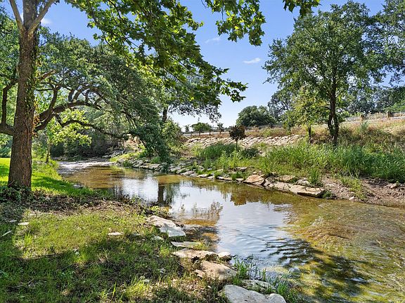 4th image of 235 Little Gabriel River Dr
