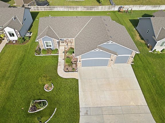 2nd image of 2509 E Dory Ct