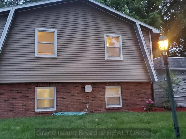 521 E Ashton Ave, Grand Island, NE 68801