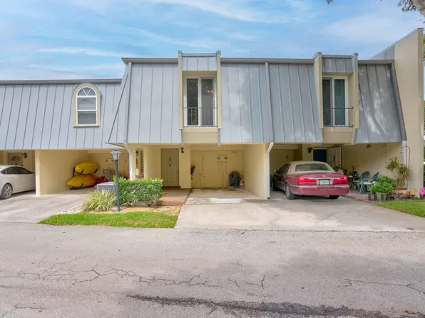 390 Golfview Rd APT B, North Palm Beach, FL 33408