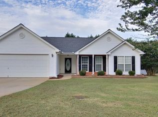 176 Bellingrath Dr, Winder, GA 30680