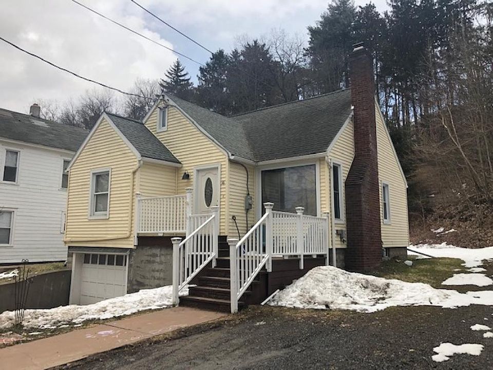 1st image of 16 Otter Creek Pl