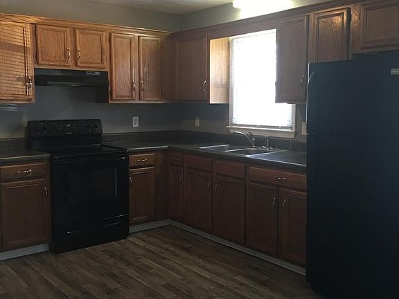 3rd image of 1722 Eudora Ln