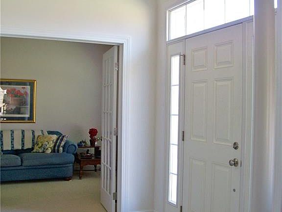 3rd image of 2009 Chatham Dr