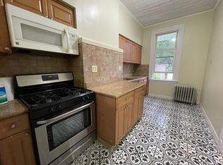 2011 Menahan St FLOOR 2, Ridgewood, NY 11385