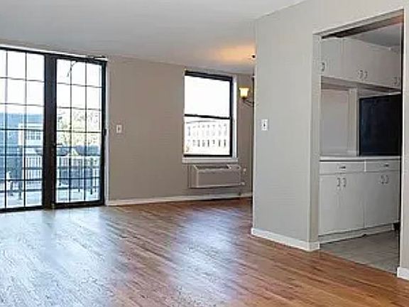 4th image of 44 Sherman Ave APT 3C